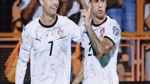 [虞书欣演绎热舞] 跟风Jennie《ExtraLChallenge》引热议，精彩瞬间回顾！